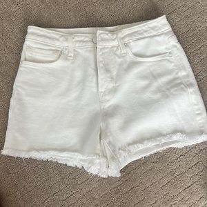 Good American White Shorts -NWOT size 2/26